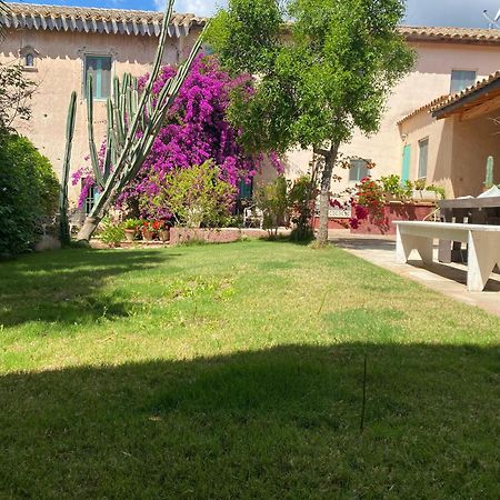 Corte Boero Bed&Breakfast Capoterra Exterior foto