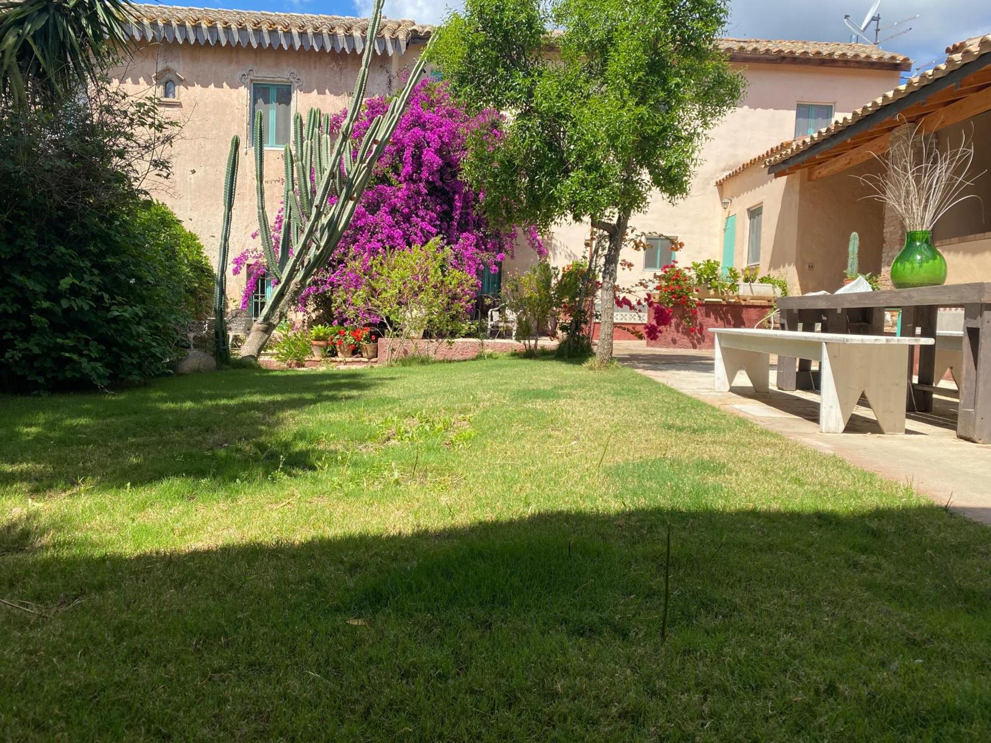 Corte Boero Bed&Breakfast Capoterra Exterior foto