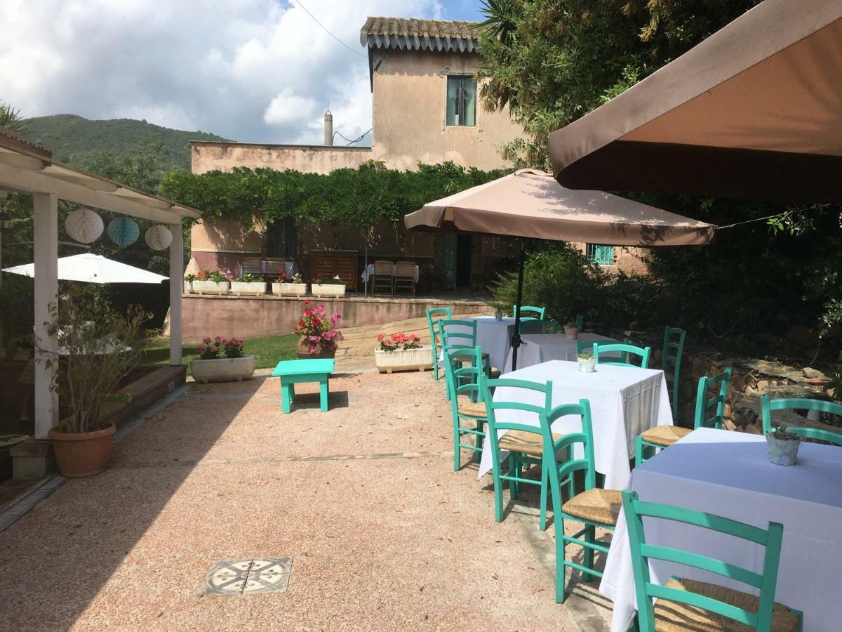 Corte Boero Bed&Breakfast Capoterra Exterior foto